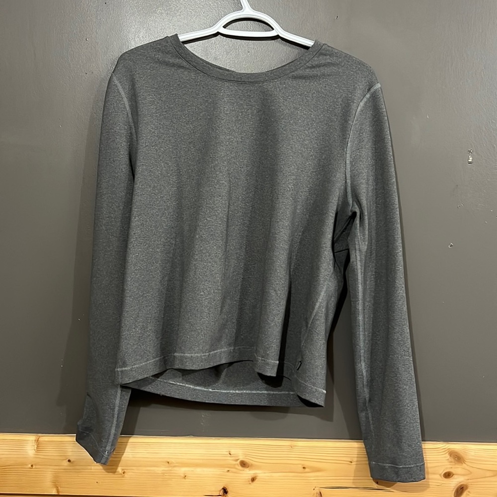 Lululemon top